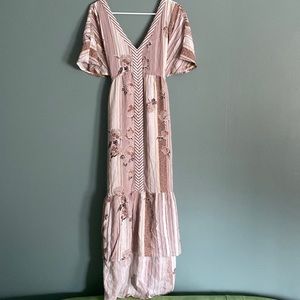 Adorable & airy O’Neil asymmetrical maxi dress